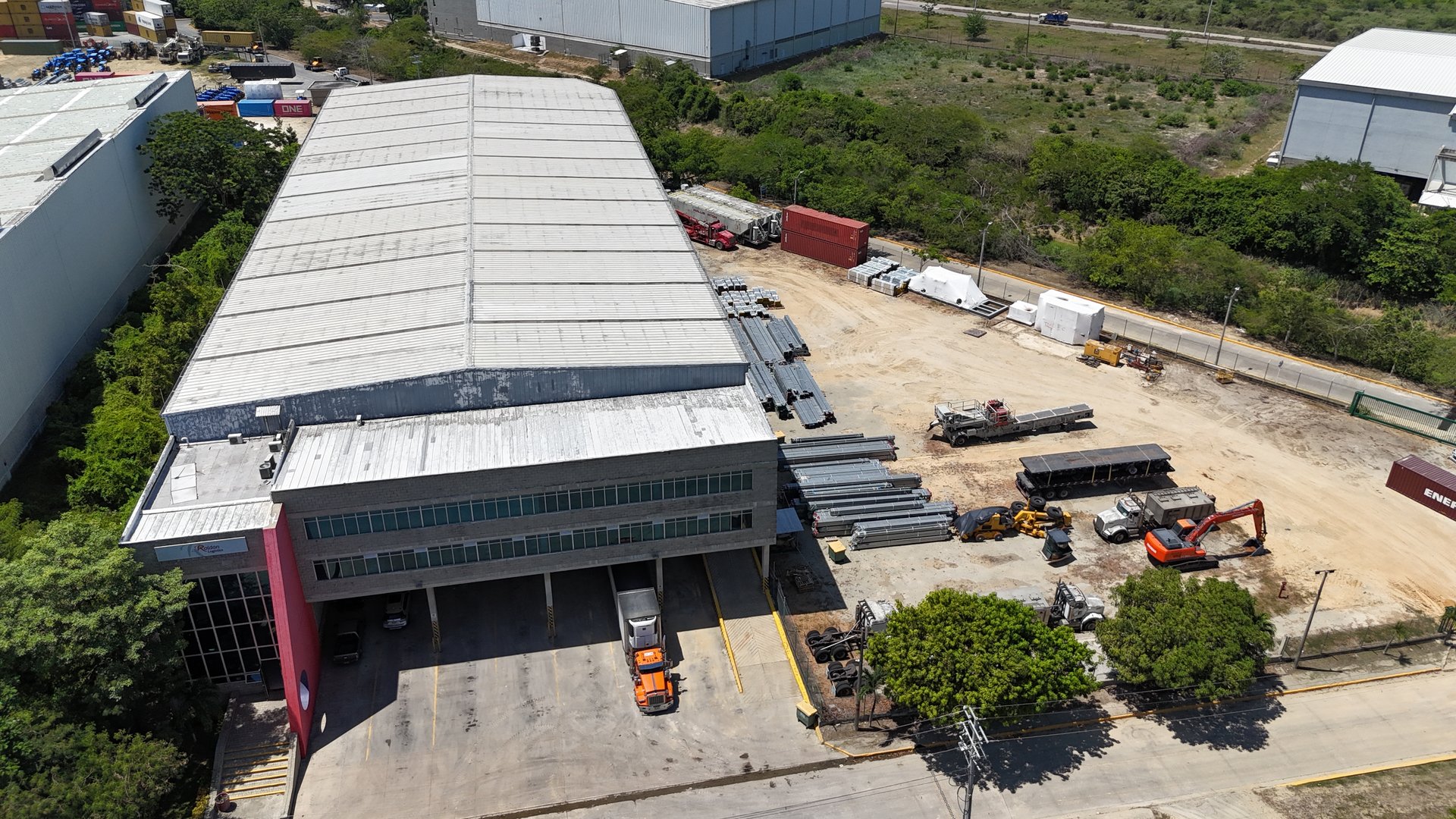 Vista aérea de bahías de carga